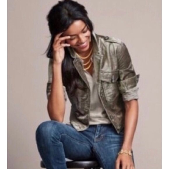 CABI Silvery Taupe Sunday Topper Velvet Button-Up Short Women's Jacket Size XS - Picture 2 of 10